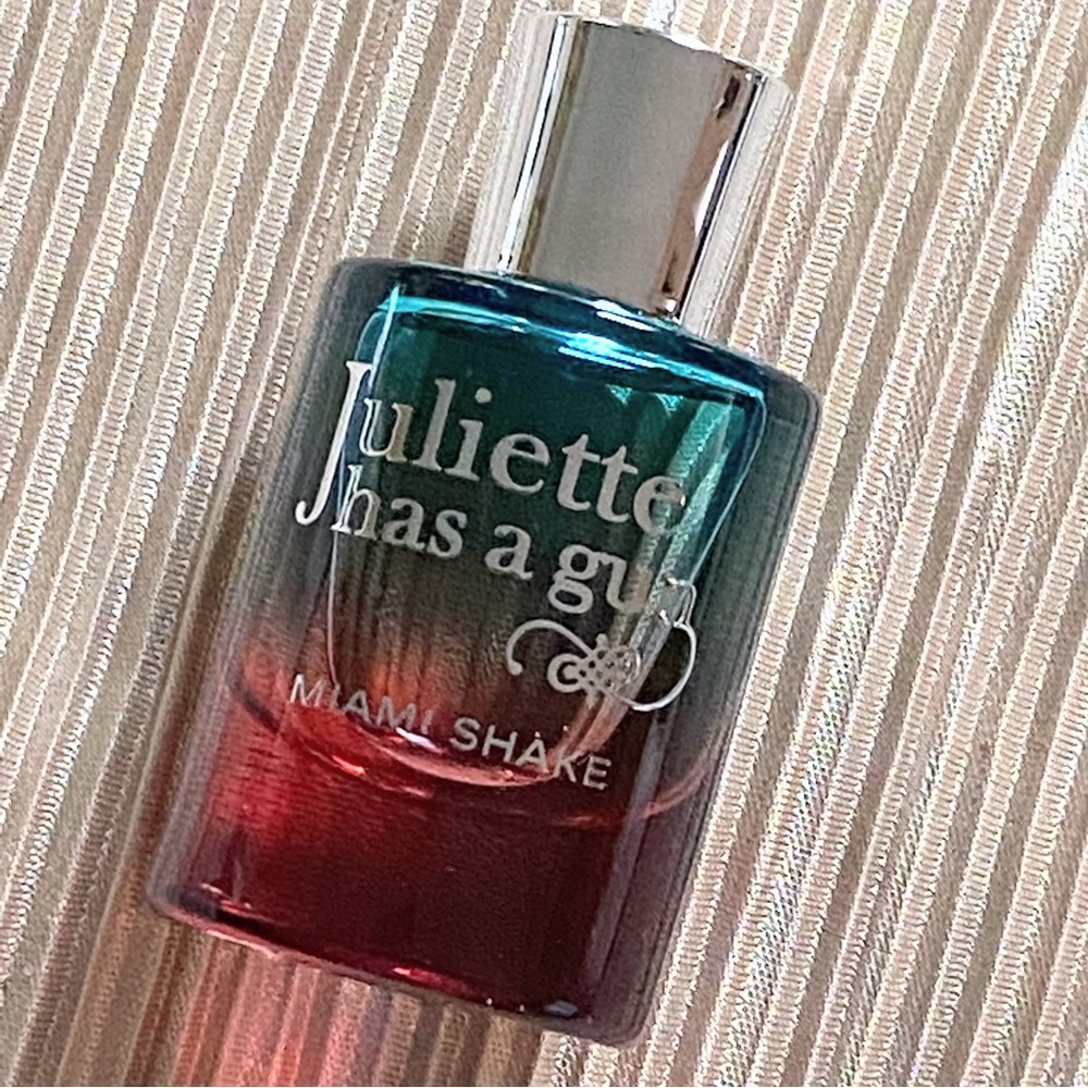 JULIETTE HAS A GUN MIAMI SHAKE 8ml TRAVEL SPLASH